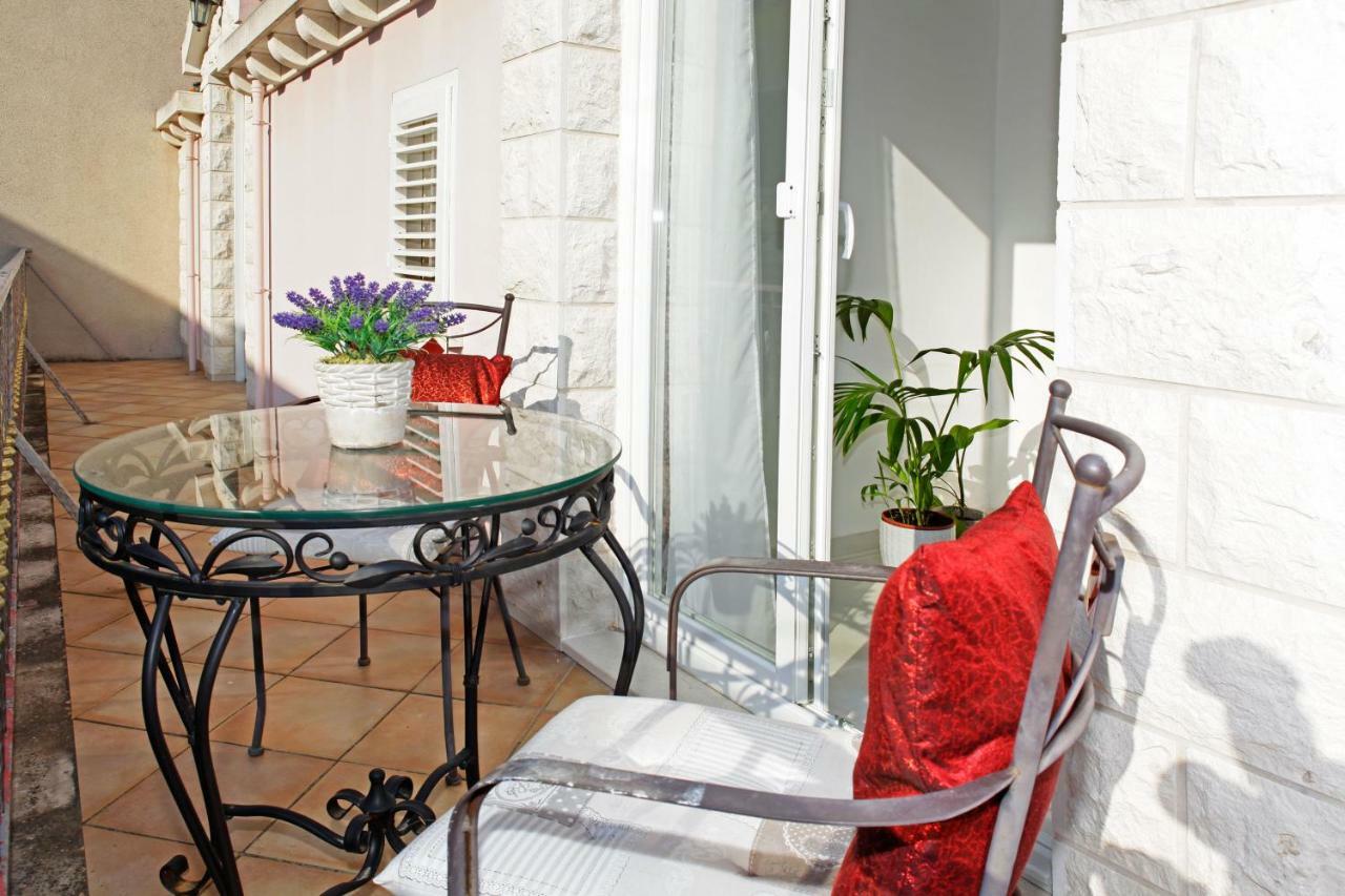 Apartment Ambroz Vela Luka Eksteriør billede
